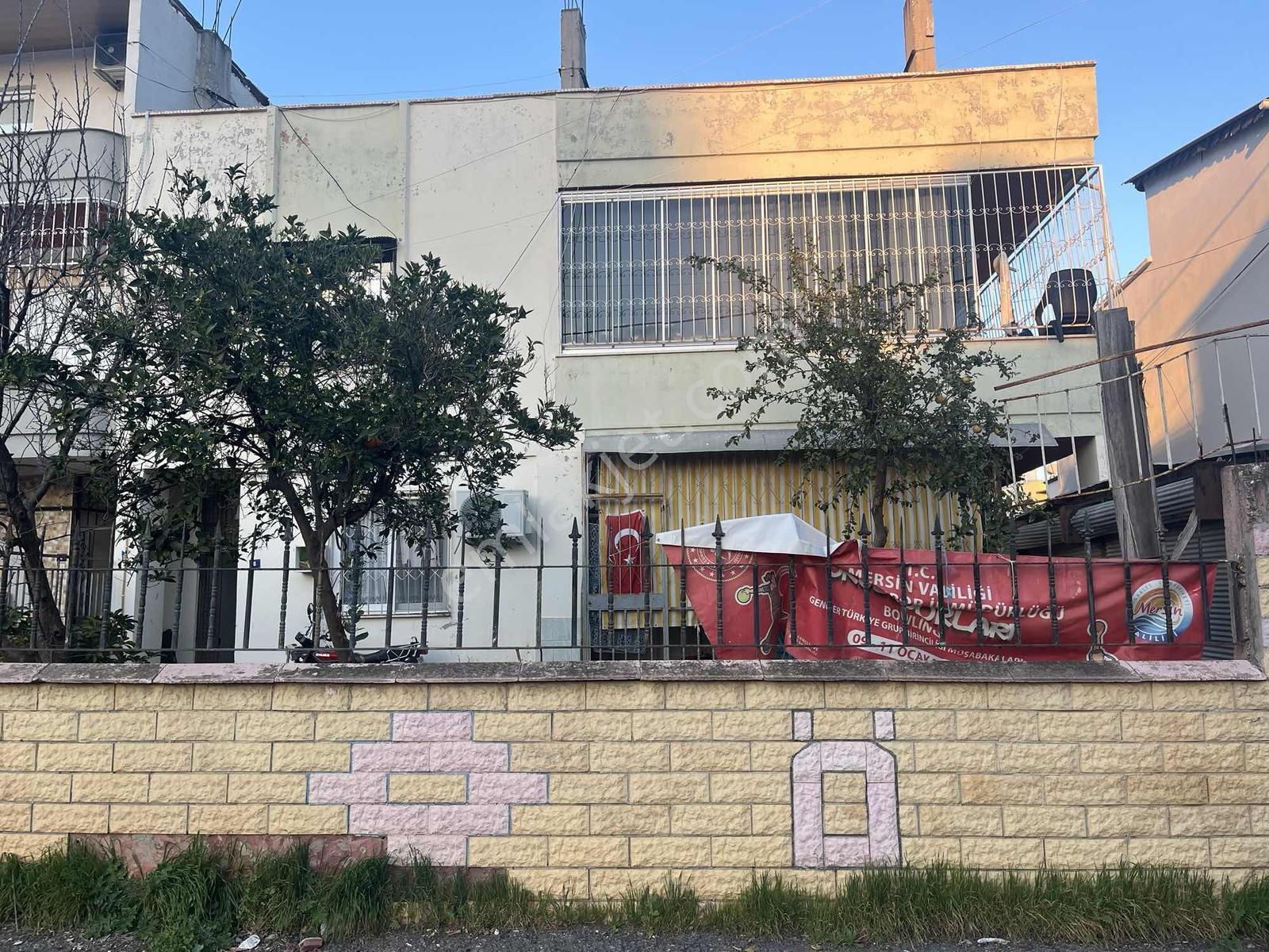 Menteş Mahallesi'Nde Satılık 3 + 1 Müstakil Daire