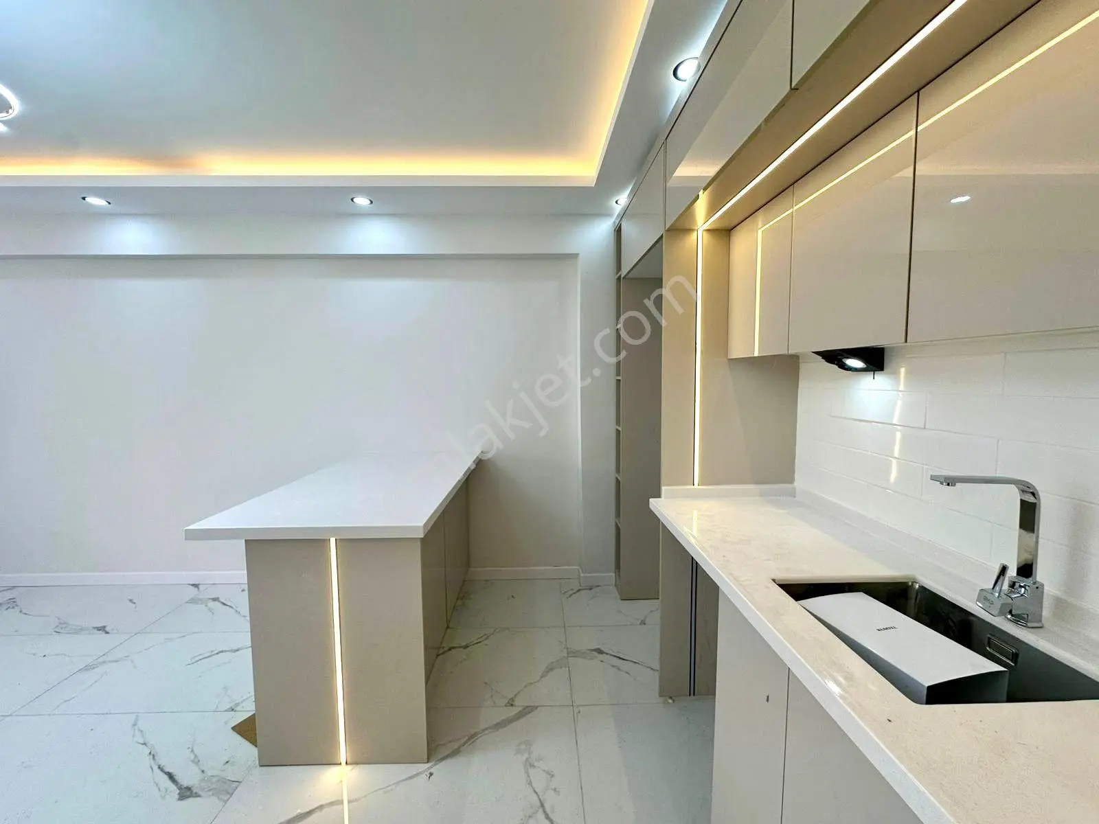 Referans'tan Altınkum'da Müstakil Tadında Full Yapılı Fırsat 1+1 Daire — fotoğraf 19
