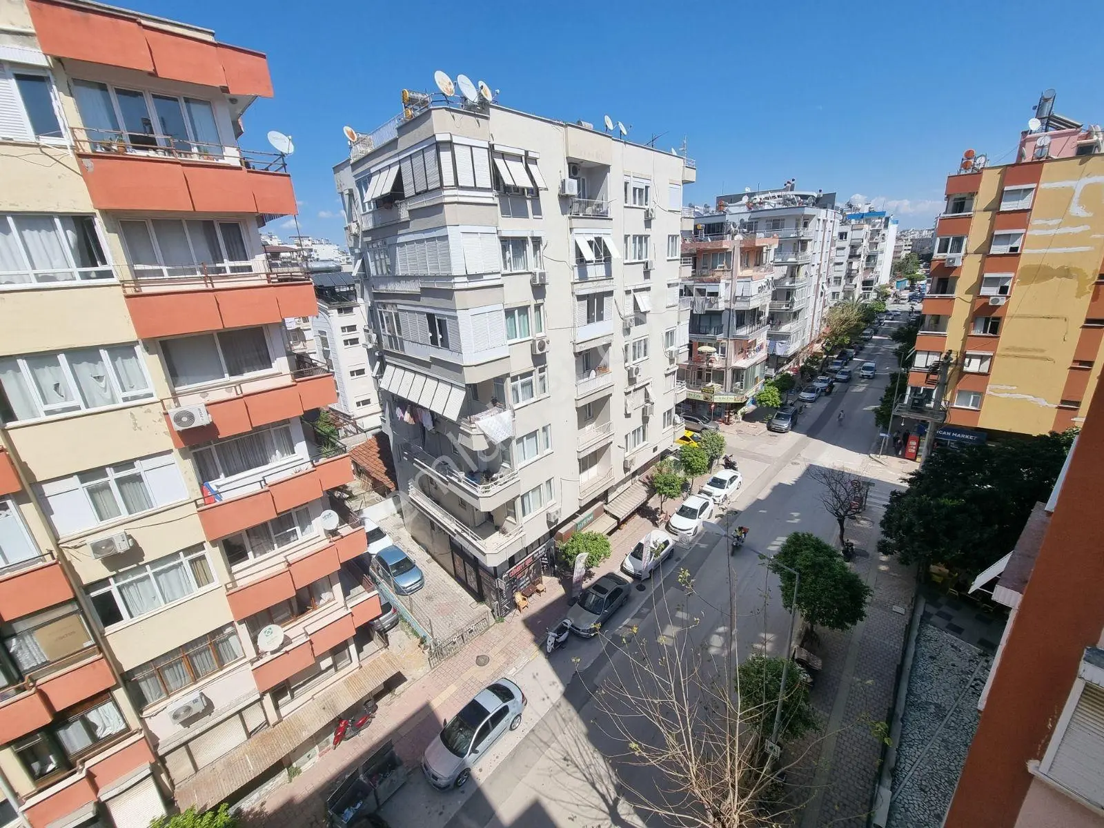 Teomanpaşa Cd Üzeri Katta Tek 3+1 Satılık Daire — fotoğraf 5