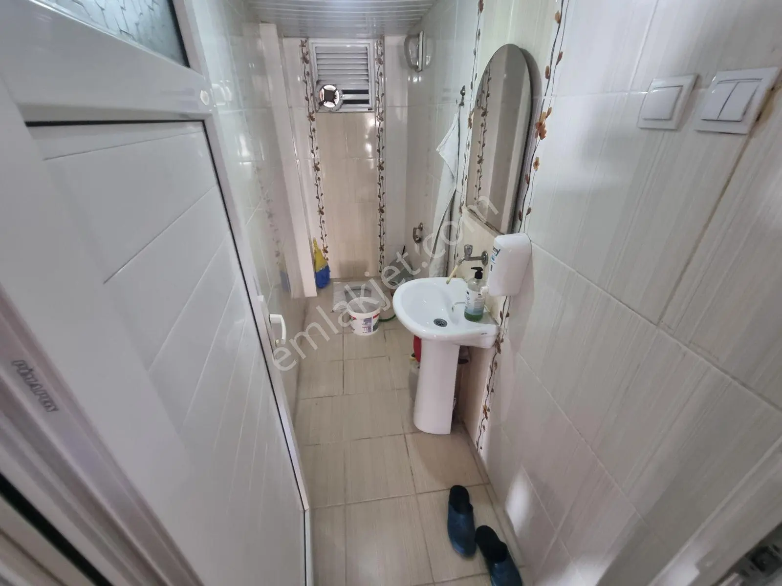 Teomanpaşa Cd Üzeri Katta Tek 3+1 Satılık Daire — fotoğraf 18