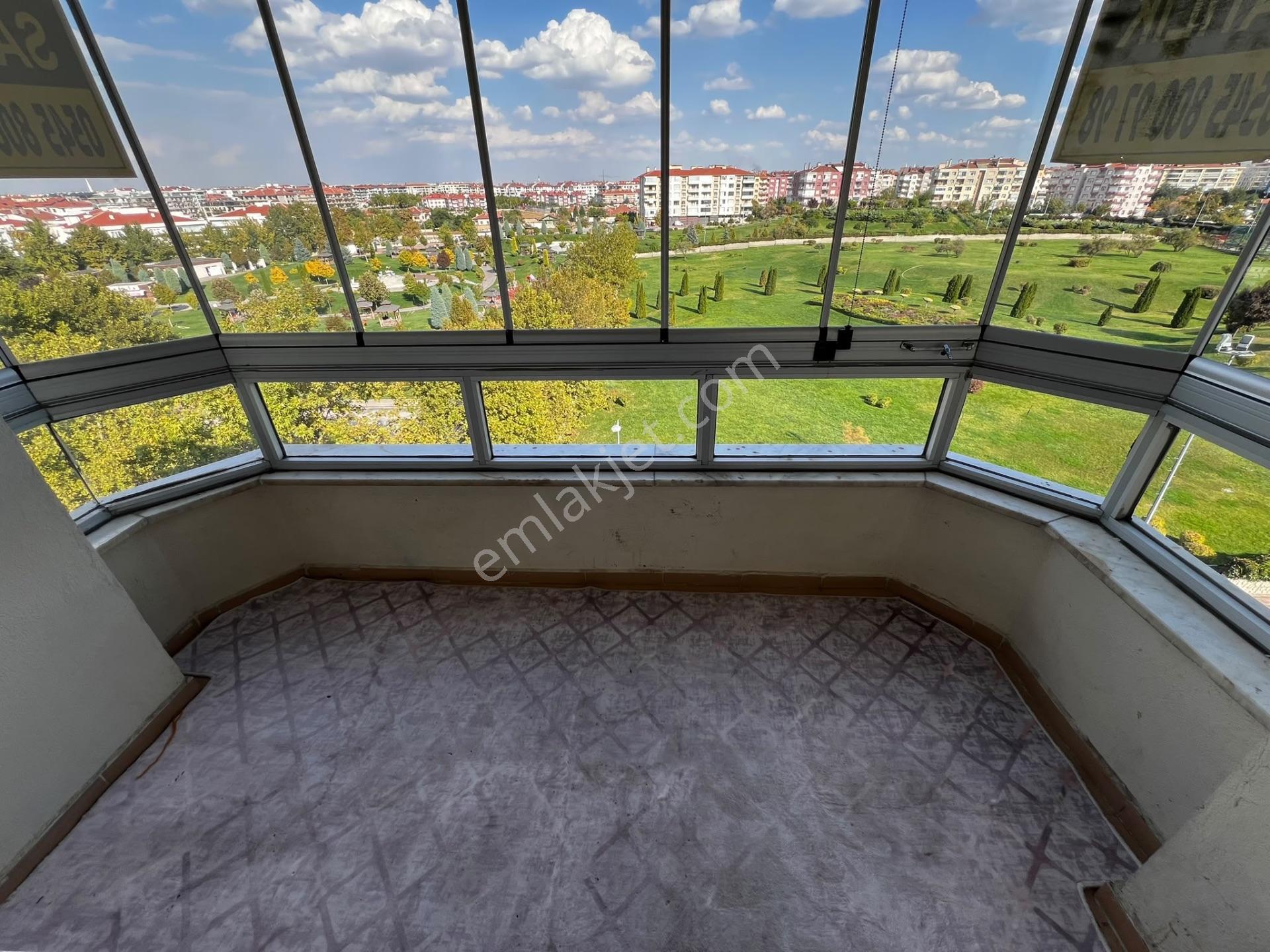 Fetih Cd Muhsinyazıcıoğlu Park Cepheli — fotoğraf 20