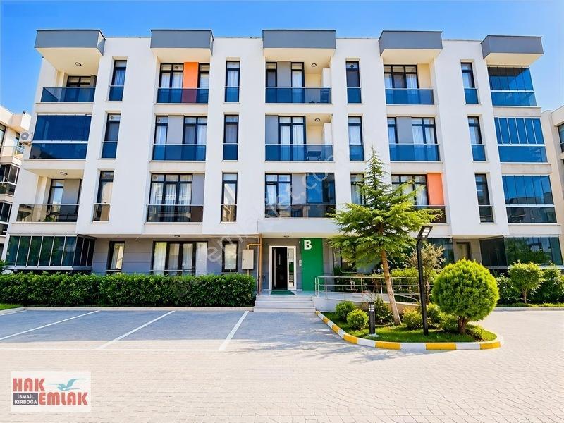 Hak Emlak'Tan Aziziye'De Site İçi Hazır Kiracılı 2+1 Daire