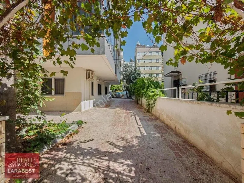 Konyaaltı Altınkum'da Denize 750m İçi Tadilatlı 3+1 Arakat Daire — fotoğraf 5