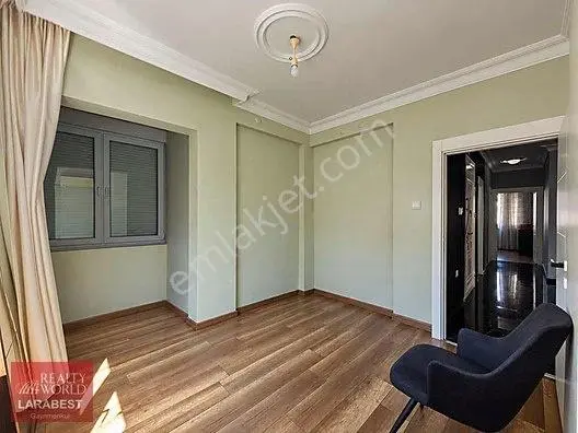 Konyaaltı Altınkum'da Denize 750m İçi Tadilatlı 3+1 Arakat Daire — fotoğraf 20