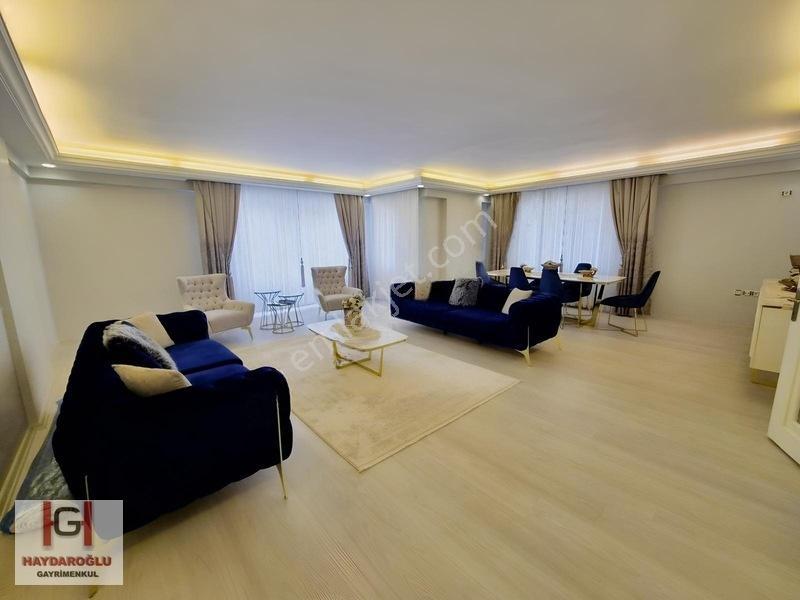 İbrahimli Batıkent'De Ana Cadde Üzeri Geniş Satılık 4+1 Daire