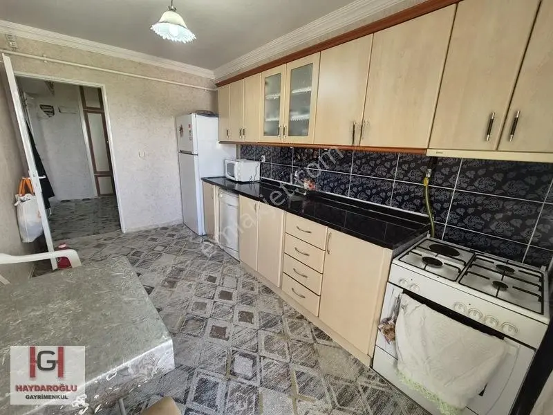 Beykent 1. Etapta Satılık 3+1 Bakımlı Daire — fotoğraf 2