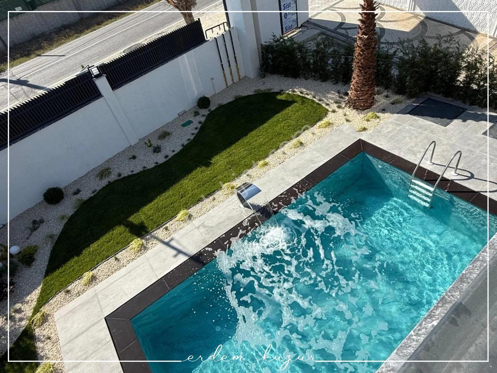 Silivri Ortaköy'De Satılık 6+1 Villa - Müstakil Havuz Ve Otopark