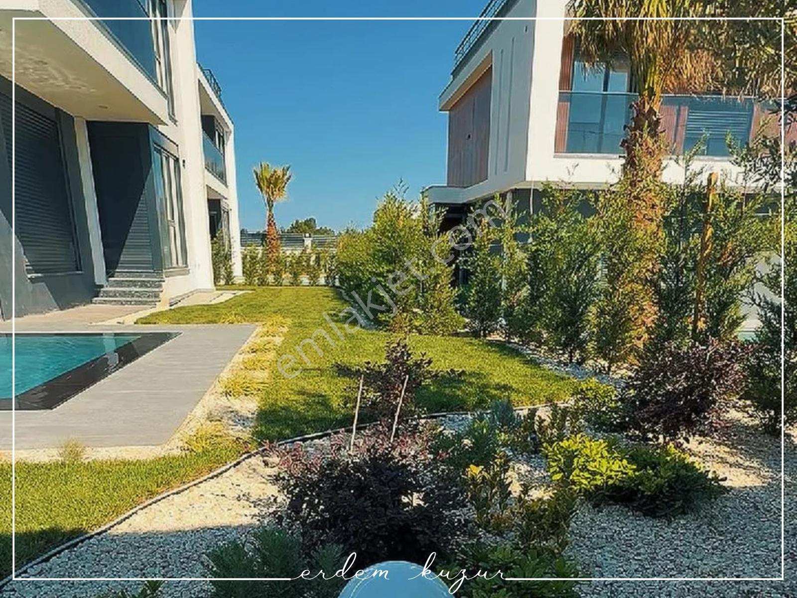 Silivri Ortaköy'de Satılık 6+1 Villa - Müstakil Havuz Ve Otopark — fotoğraf 2