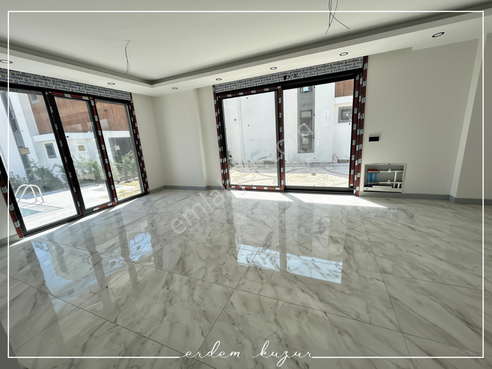 Silivri Ortaköy'de Satılık 6+1 Villa - Müstakil Havuz Ve Otopark — fotoğraf 15