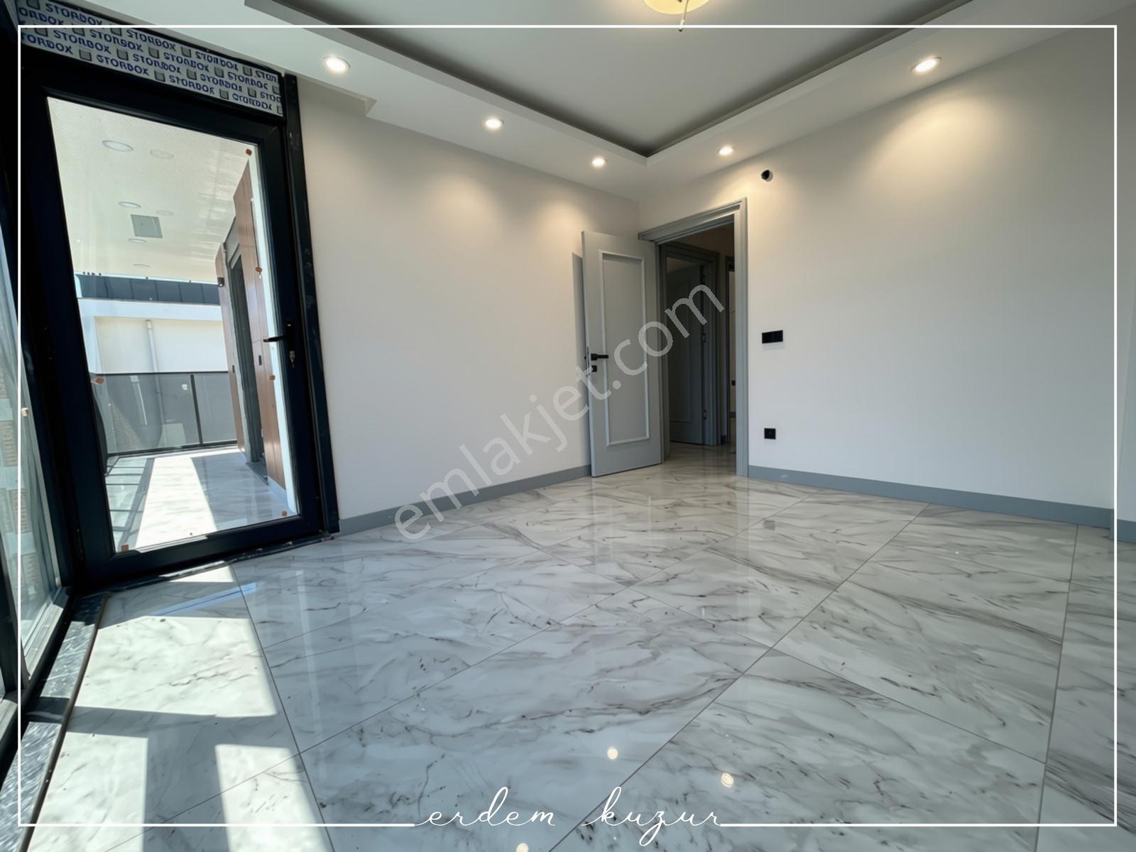 Silivri Ortaköy'de Satılık 6+1 Villa - Müstakil Havuz Ve Otopark — fotoğraf 19