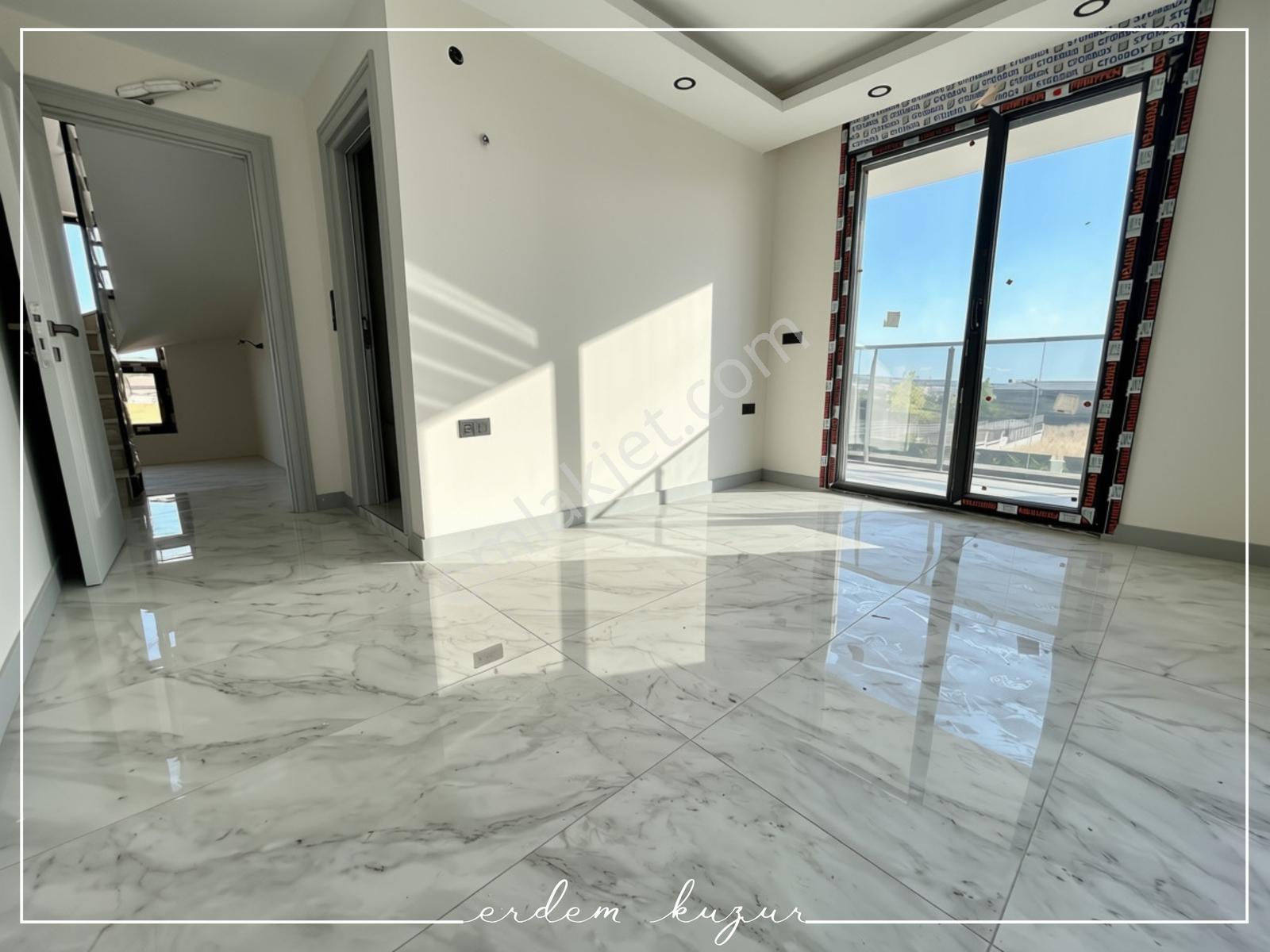 Silivri Ortaköy'de Satılık 6+1 Villa - Müstakil Havuz Ve Otopark — fotoğraf 24
