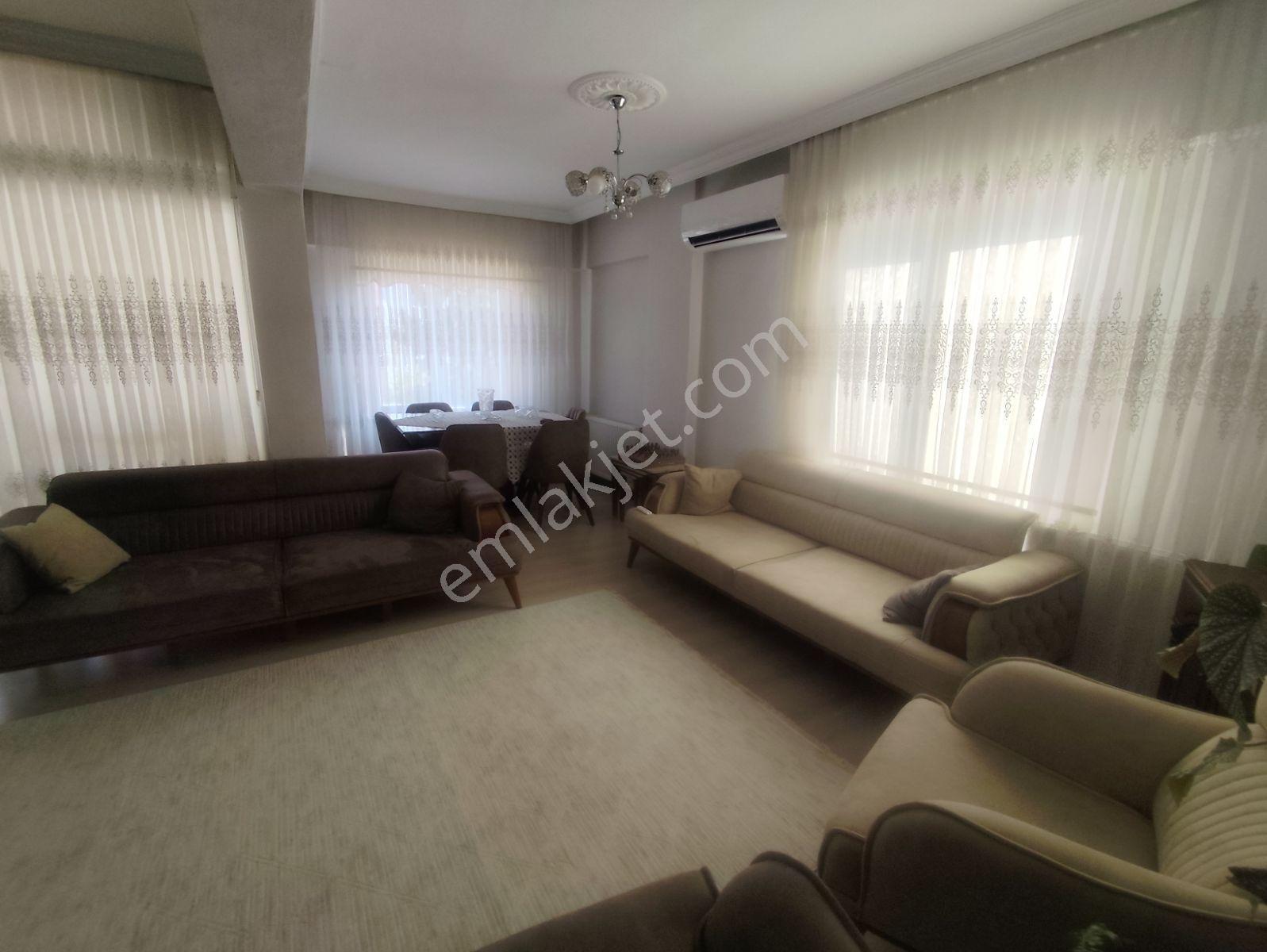 Persembe Pazari Civarinda Satilik 3+1 Daire — fotoğraf 12