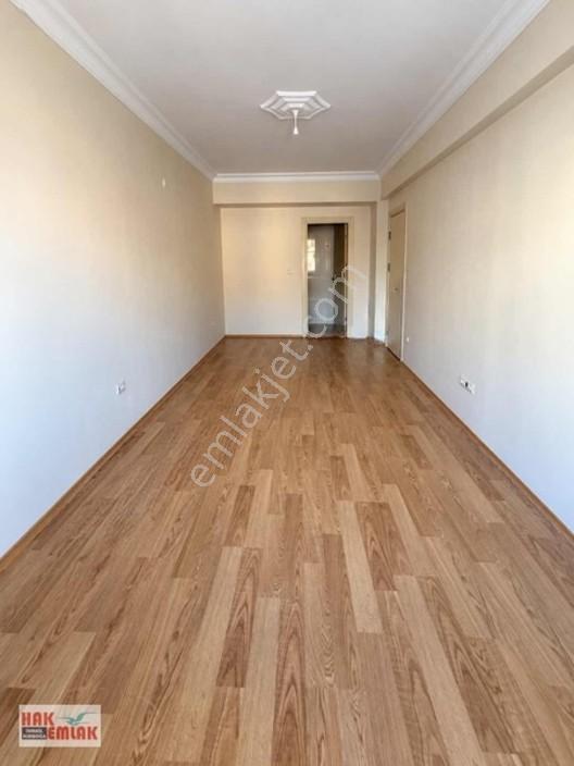 Hak Emlak'tan Satılık Cedıdıye Mahallesı 3 + 1 Daıre — fotoğraf 13
