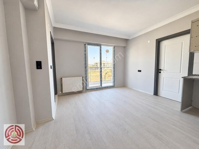 Emir Grup'tan Muradiye'de 1+1 Full Lüx Site İçinde Arakat Daire — fotoğraf 6