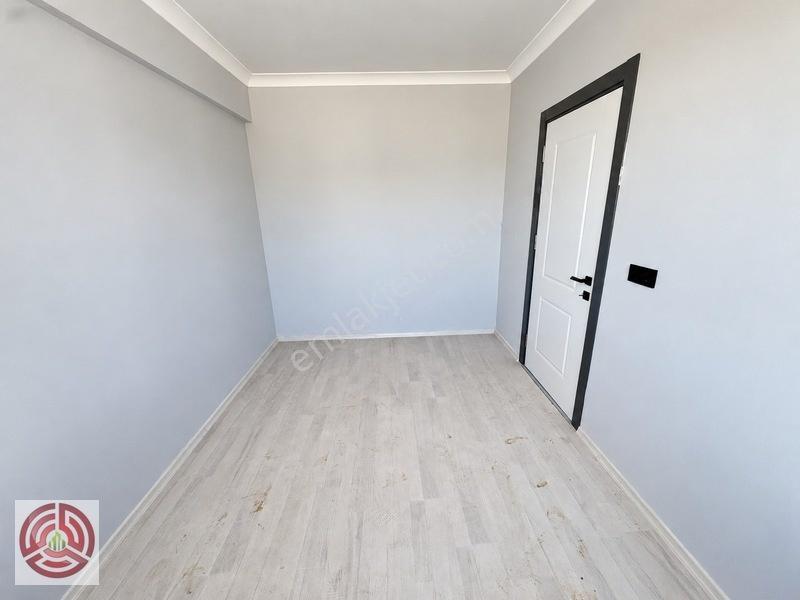 Emir Grup'tan Muradiye'de 1+1 Full Lüx Site İçinde Arakat Daire — fotoğraf 10