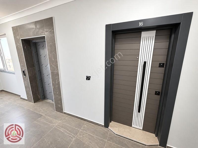 Emir Grup'tan Muradiye'de 1+1 Full Lüx Site İçinde Arakat Daire — fotoğraf 13