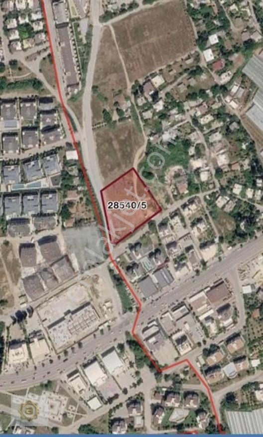 Atabaydan Güzeloba Rauf Denktaş Yakını Köşe Parselde 870m2 Hisse