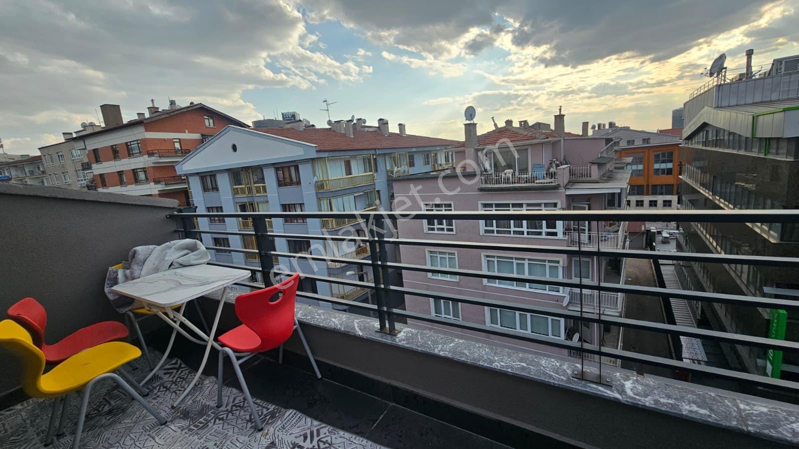 Kocatepe Cami Yanı Kızılay,tunalı 5 Dakika Yürüme Mesafesinde — fotoğraf 28