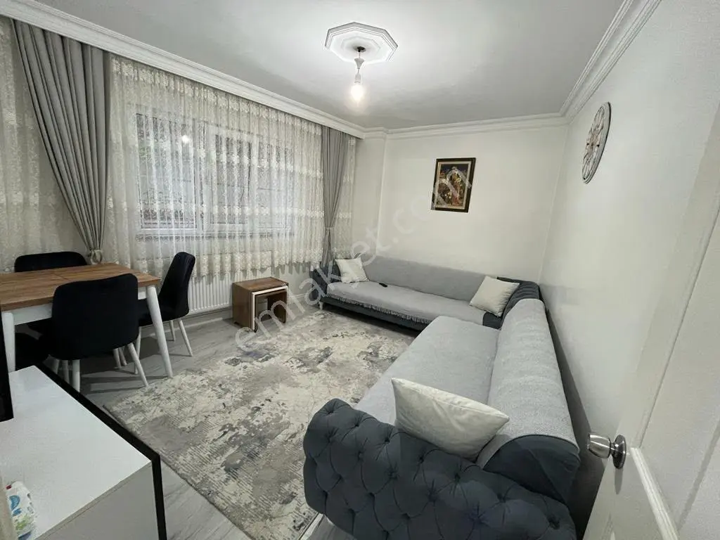 Gaziosmanpaşa Karlıtepe Mahallesinde 15 Yıllık Binada/2+1/85m2/bahçe Katı Satılık Daire — fotoğraf 3