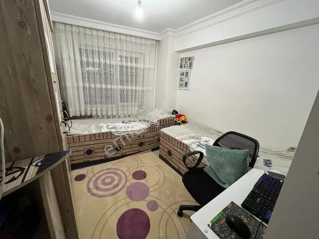 Gaziosmanpaşa Karlıtepe Mahallesinde 15 Yıllık Binada/2+1/85m2/bahçe Katı Satılık Daire — fotoğraf 11