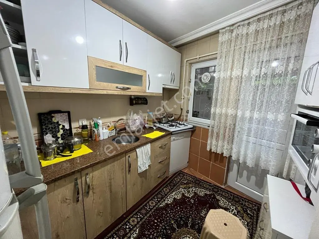 Gaziosmanpaşa Karlıtepe Mahallesinde 15 Yıllık Binada/2+1/85m2/bahçe Katı Satılık Daire — fotoğraf 13