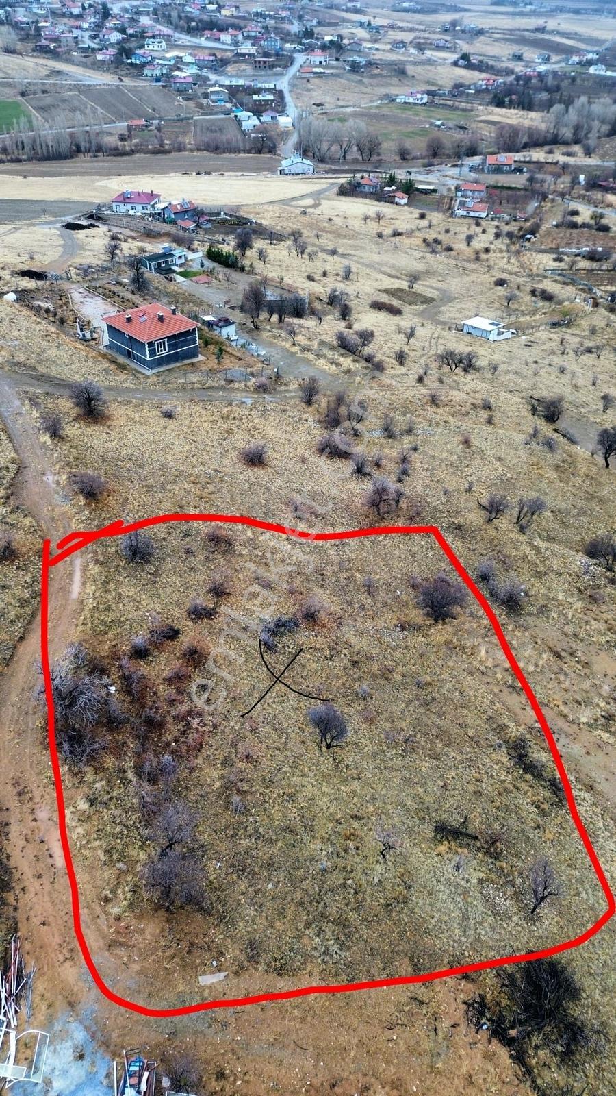 Bahçesaray'da Satılık 1104 M2 Müstakil Bağ Tapulamalı Yer — fotoğraf 3