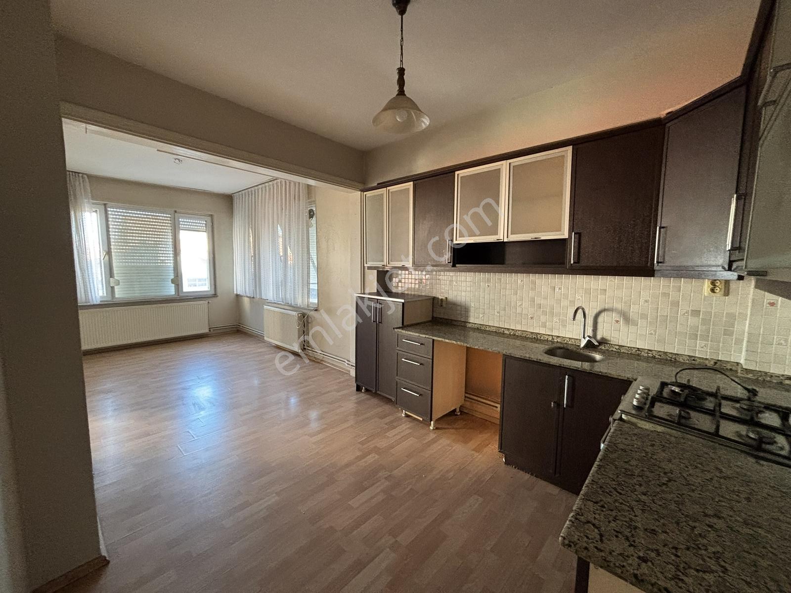 Zenith Real Estate Akıncılar Mh. Ttm Yakını Satılık 2+1 Daire — fotoğraf 11
