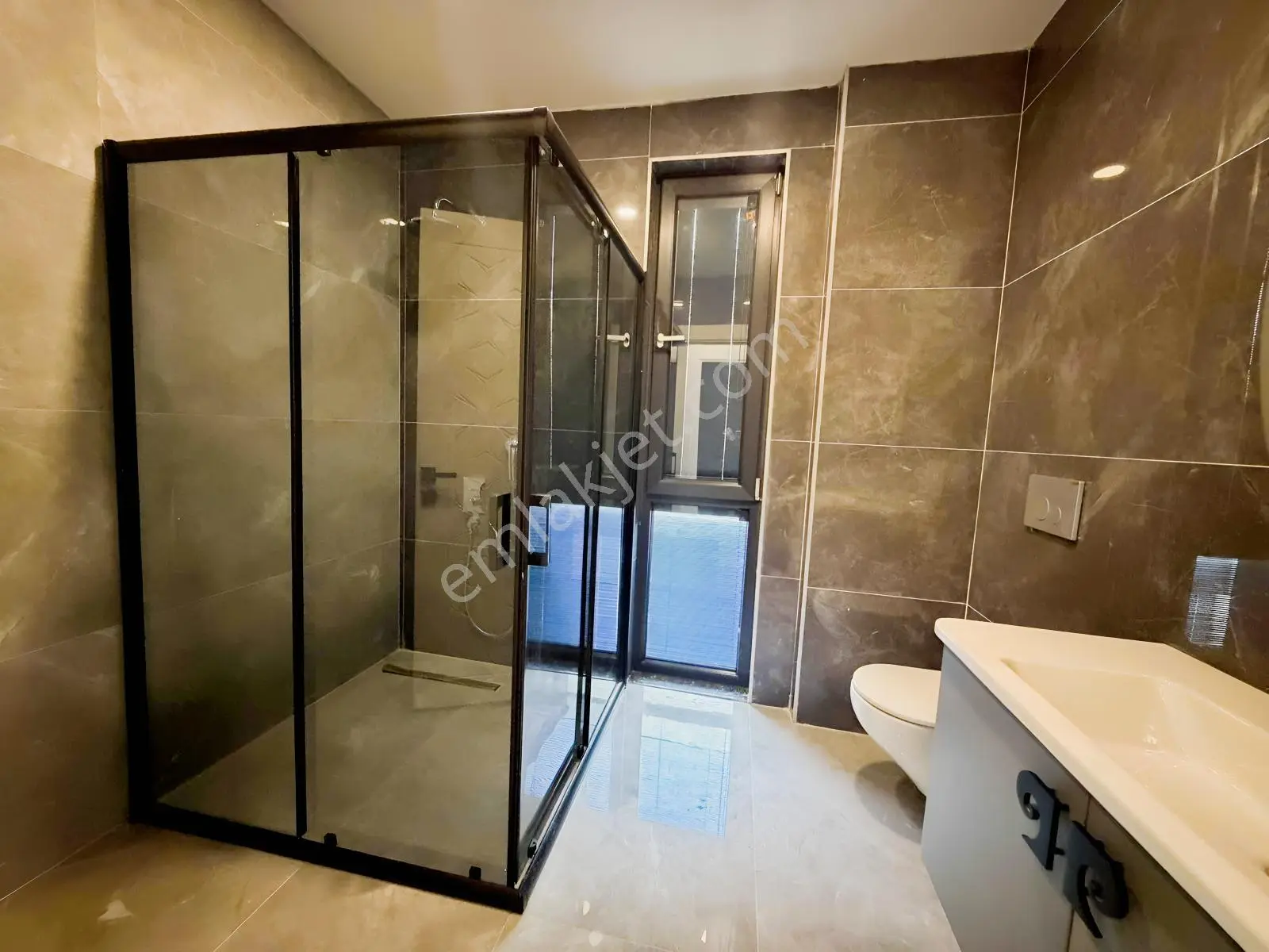 Döşemealtı Düzlerçamı Doktorlar Sitesinde 4+1 Satılık Villa — fotoğraf 23