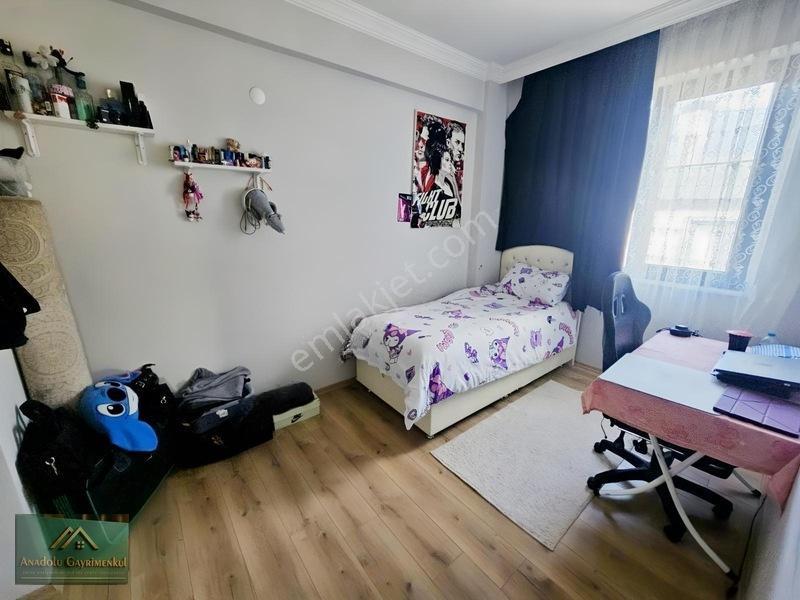 Anadoludan Cumhuriyet Mahallesi'nde Satılık 1+1 — fotoğraf 10