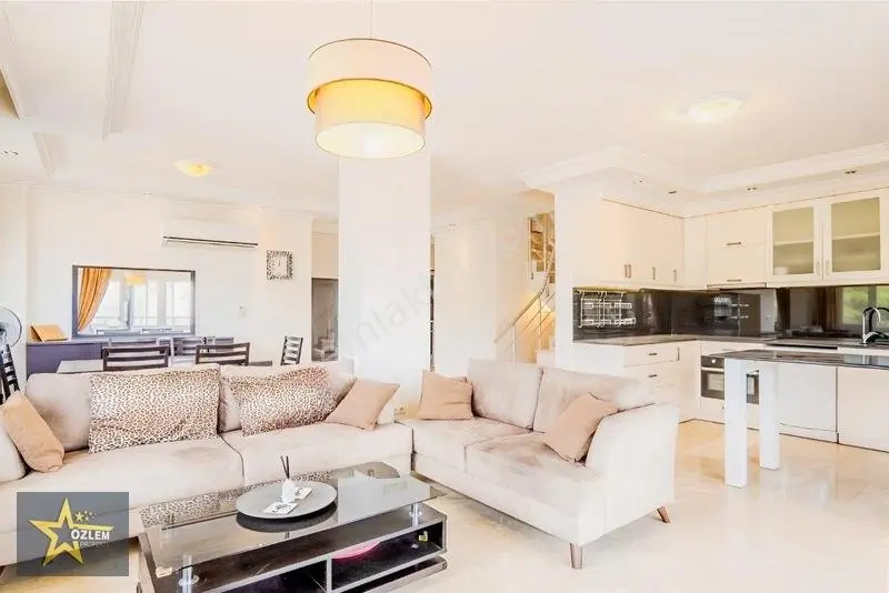 Oba'da 2+1 ---210 M²--- Eşyalı Dubleks Denize 3 Km — fotoğraf 9