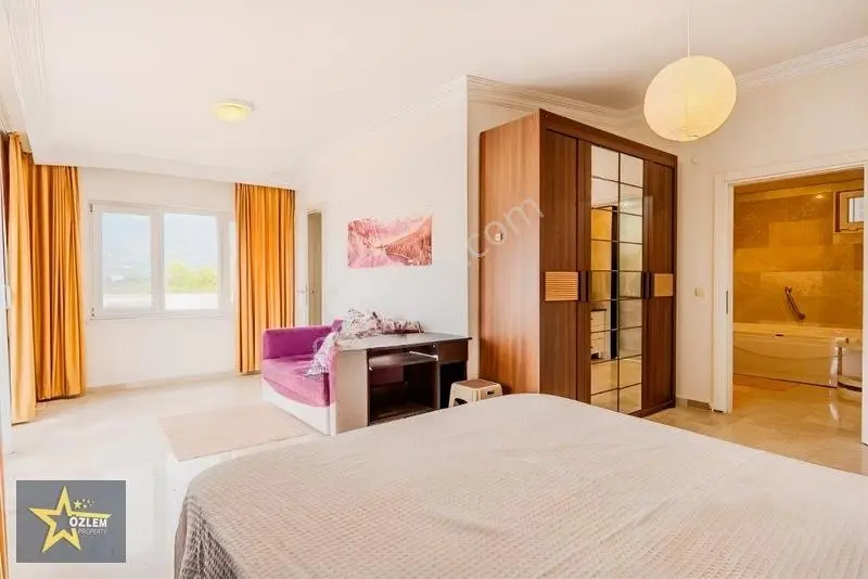 Oba'da 2+1 ---210 M²--- Eşyalı Dubleks Denize 3 Km — fotoğraf 25