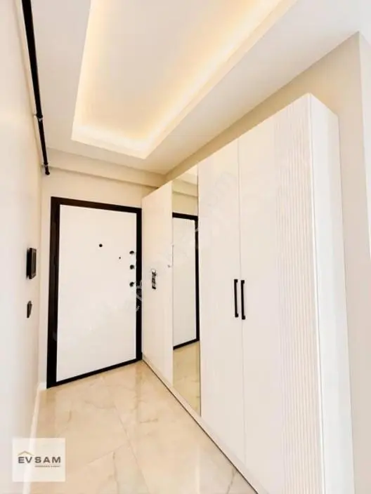 Kurupelit'Te 2+1 90M2 Y.Grş Ebv Banyolu Vestiyerli Daire