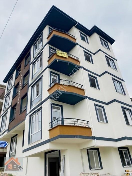 Yalova Çiftlikköy Satılık 2+1 Arakat Daire