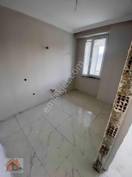 Yalova Çiftlikköy Satılık 2+1 Arakat Daire — fotoğraf 7