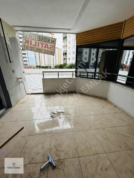 Hasarsız İskanlı Cadde Üstü Teraslı 3+1 Kapalı Mutfak 130 M2 — fotoğraf 8