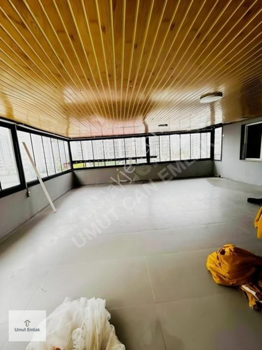 Hasarsız İskanlı Cadde Üstü Teraslı 3+1 Kapalı Mutfak 130 M2 — fotoğraf 13