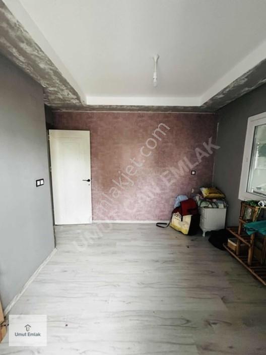 Hasarsız İskanlı Cadde Üstü Teraslı 3+1 Kapalı Mutfak 130 M2 — fotoğraf 19