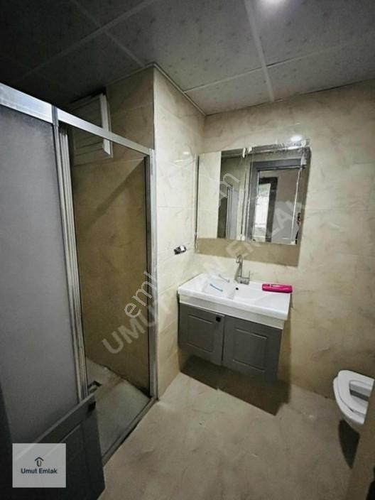 Hasarsız İskanlı Cadde Üstü Teraslı 3+1 Kapalı Mutfak 130 M2 — fotoğraf 20