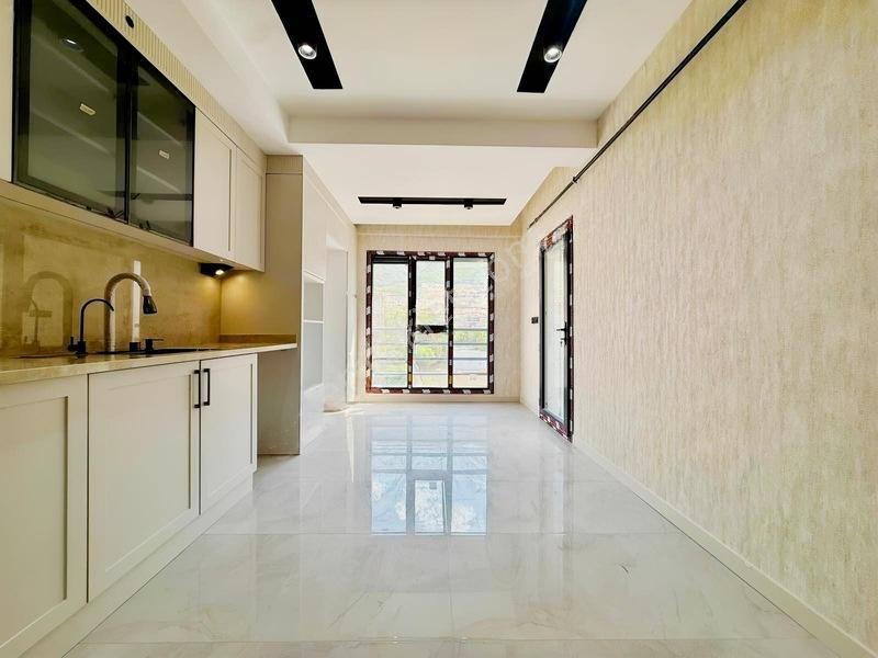 Bağbaşın'da 175 M2 3+1 Arakat Ultra Lüks A Plus Daire — fotoğraf 2