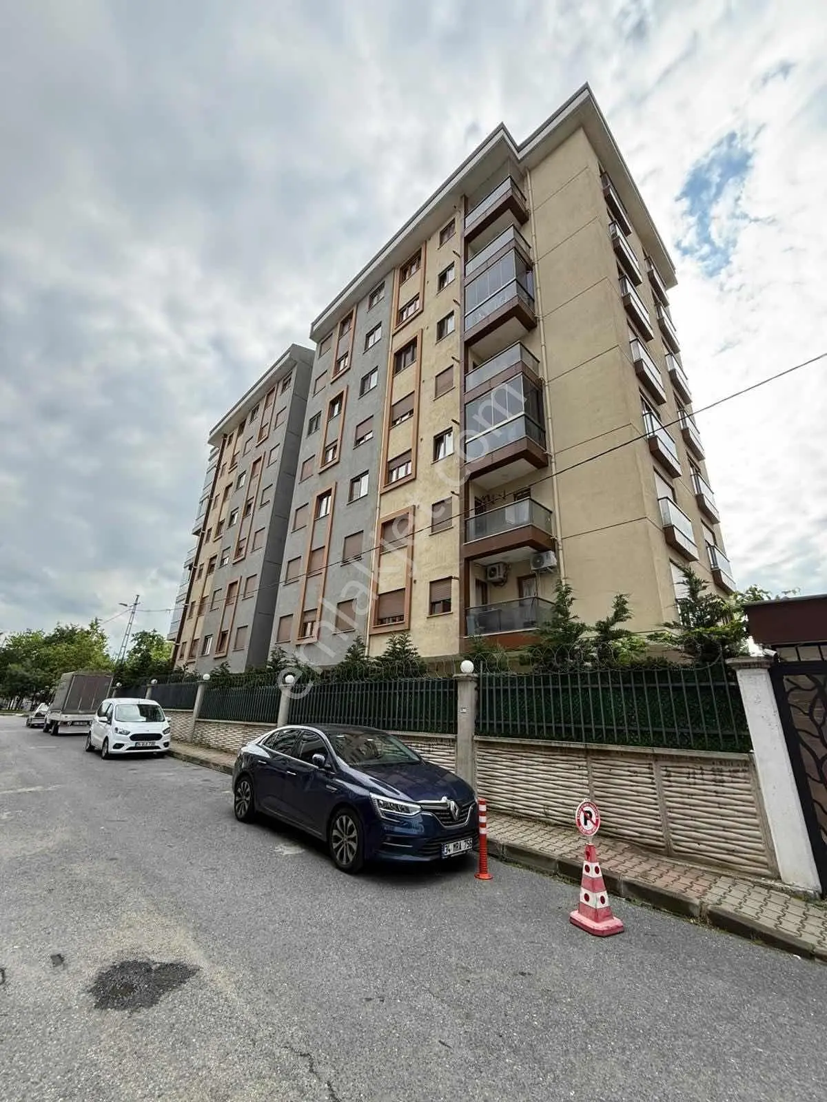 Ataşehir Esatpaşa İstek Garden Sitesi Boş 160 M2 Dubleks