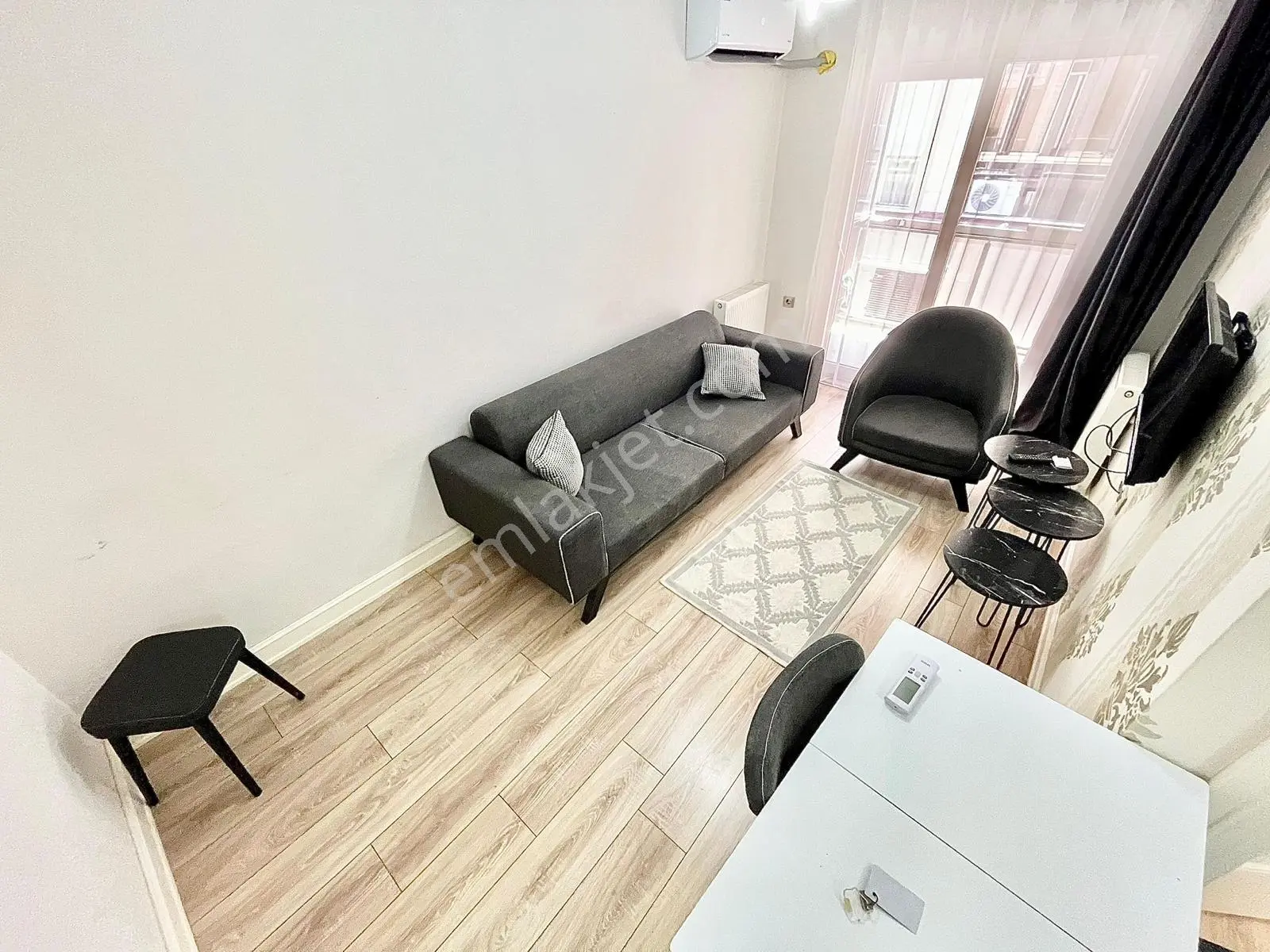 Referans'tan Altınkum'da Havuzlu Sitede Lüks 1+1 Daire — fotoğraf 2