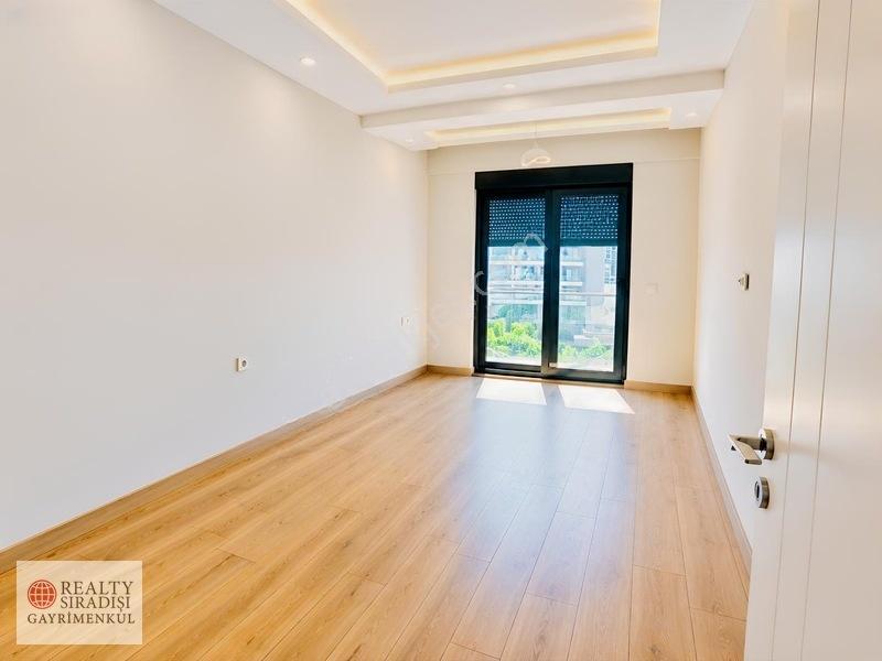 Altıntaş,ın Kalbinde Tüm Alt Yapıları Tamam Olan 1+1 — fotoğraf 10