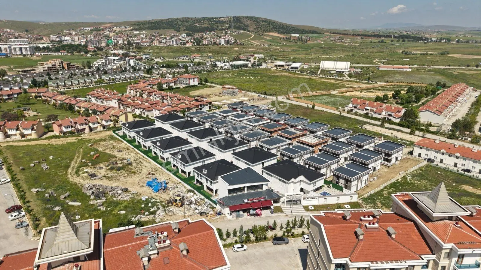 Hem Yatırımlık Hem Lüks: Özel Isıtmalı Havuzlu Termal Villa ! — fotoğraf 2