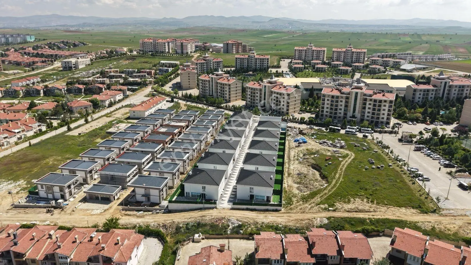 Hem Yatırımlık Hem Lüks: Özel Isıtmalı Havuzlu Termal Villa ! — fotoğraf 3