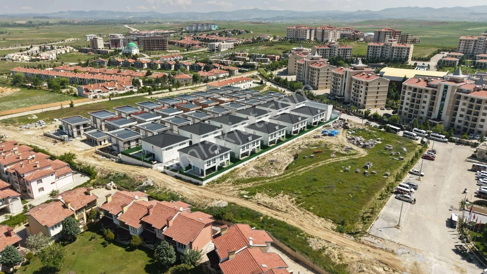 Hem Yatırımlık Hem Lüks: Özel Isıtmalı Havuzlu Termal Villa ! — fotoğraf 4