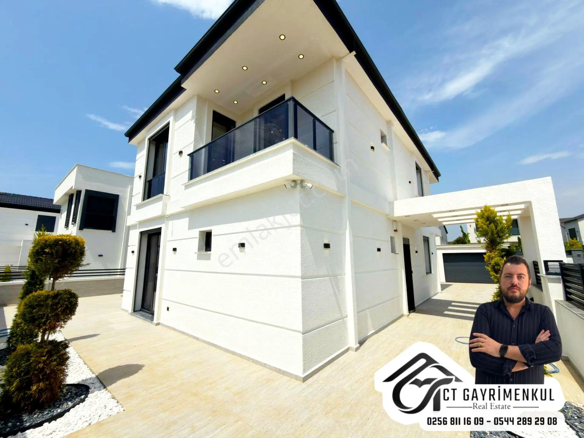 Didim'de Satılık 4+1 Tam Müstakil 300m2 Ayrı Mutfak Bahçeli Havuzlu Villa ! — fotoğraf 5