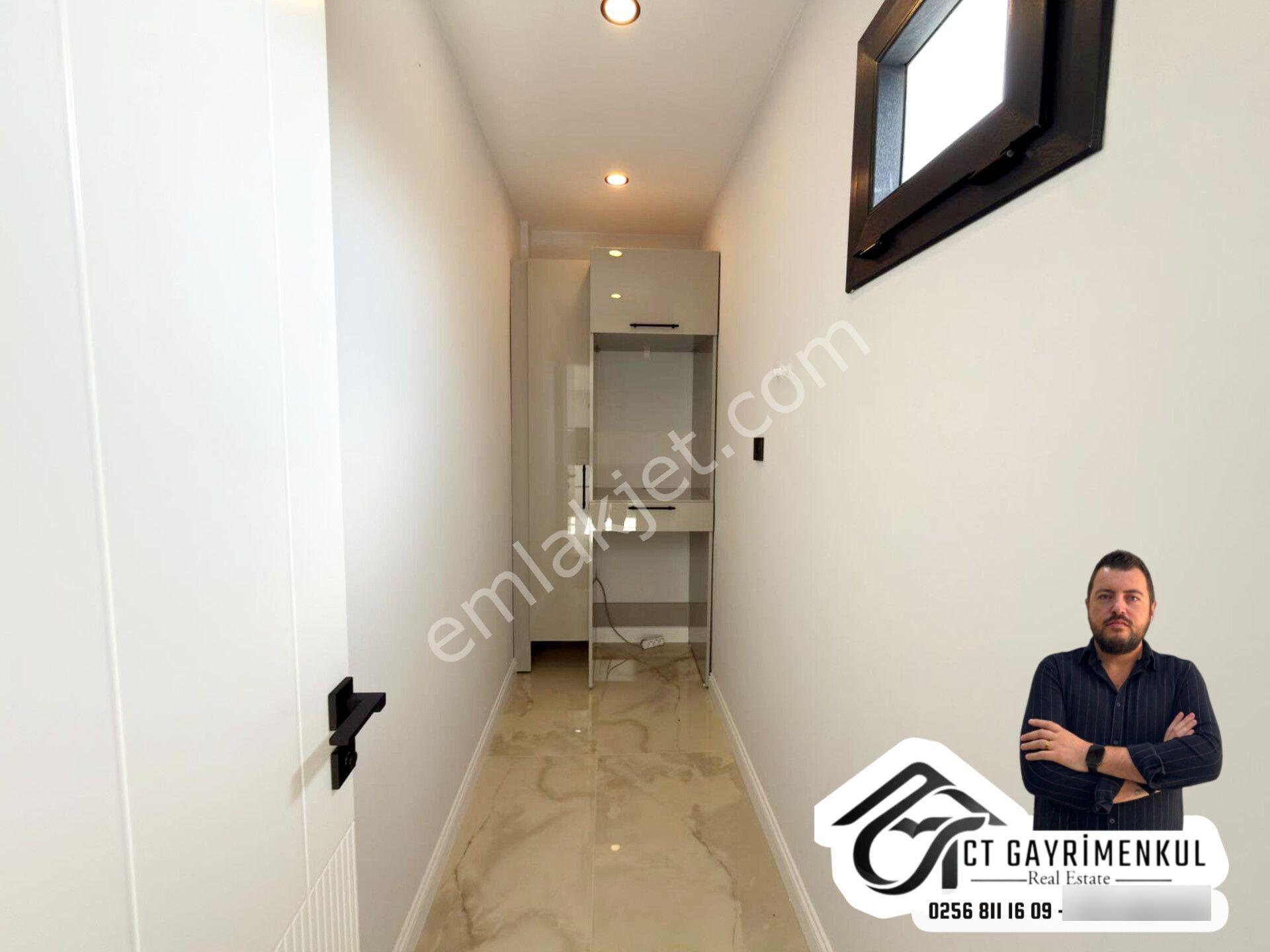 Didim'de Satılık 4+1 Tam Müstakil 300m2 Ayrı Mutfak Bahçeli Havuzlu Villa ! — fotoğraf 21
