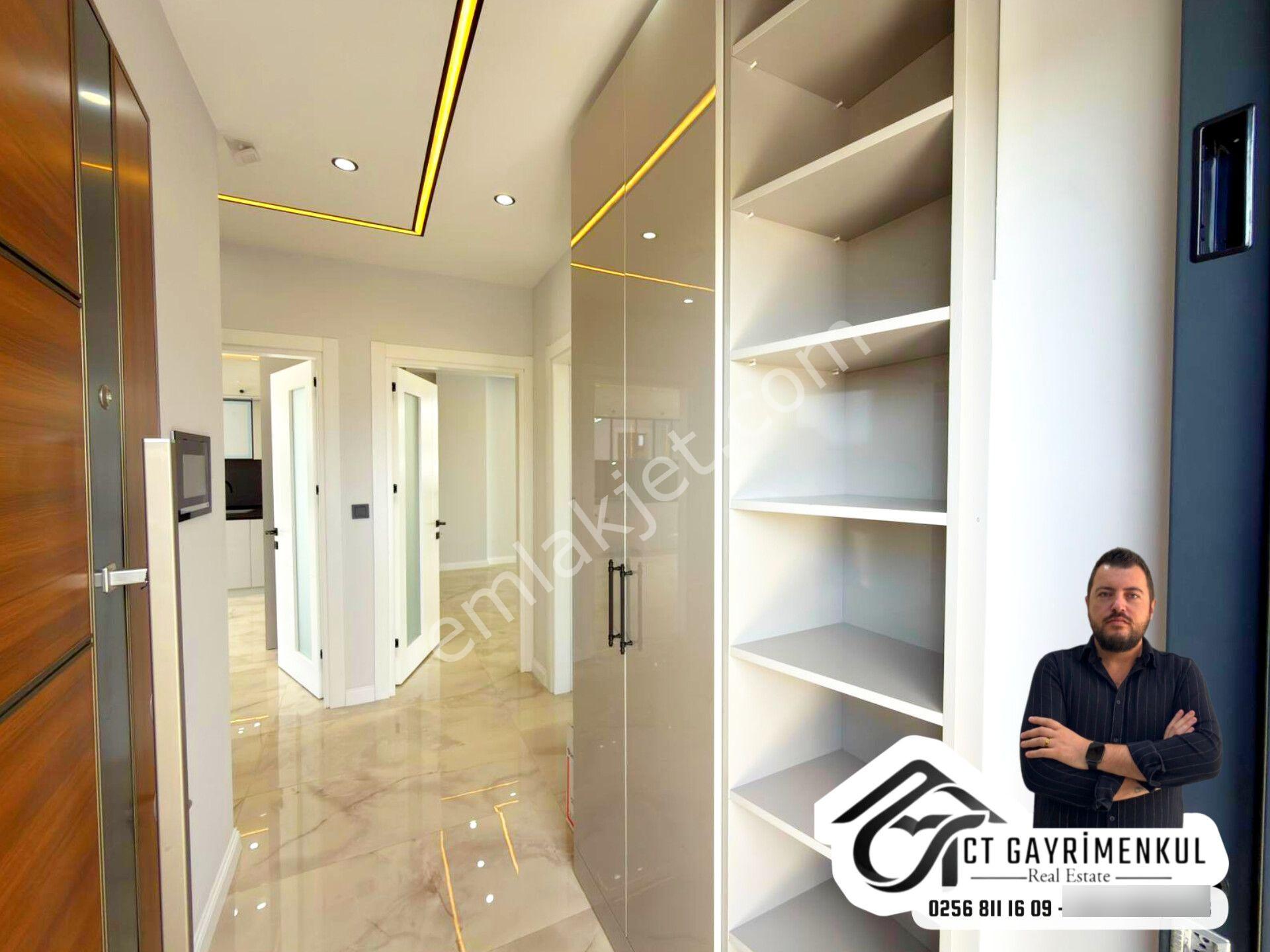 Didim'de Satılık 4+1 Tam Müstakil 300m2 Ayrı Mutfak Bahçeli Havuzlu Villa ! — fotoğraf 24