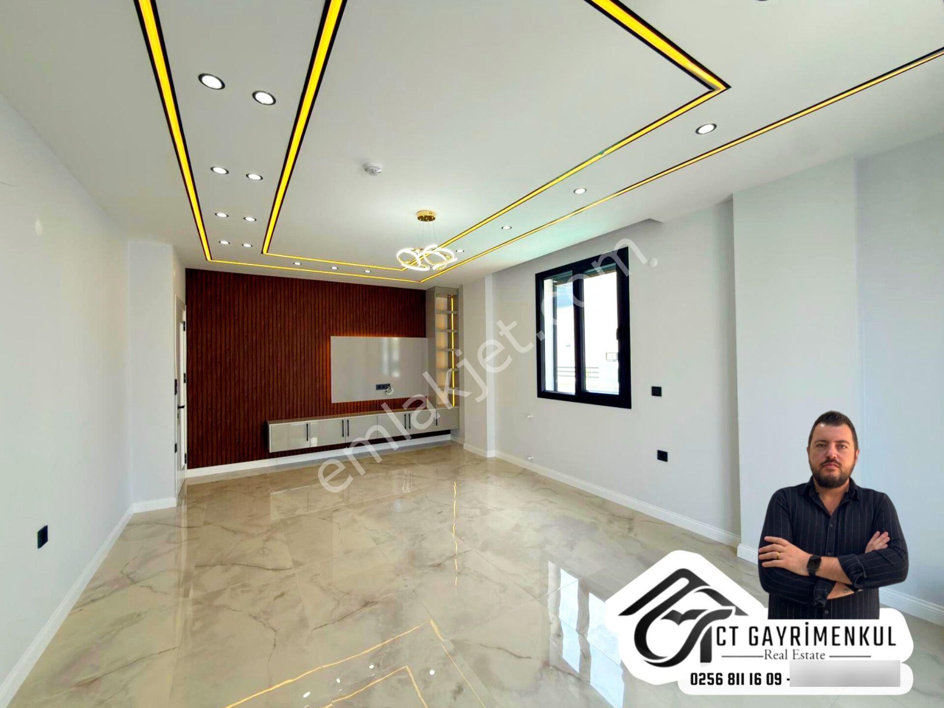 Didim'de Satılık 4+1 Tam Müstakil 300m2 Ayrı Mutfak Bahçeli Havuzlu Villa ! — fotoğraf 26