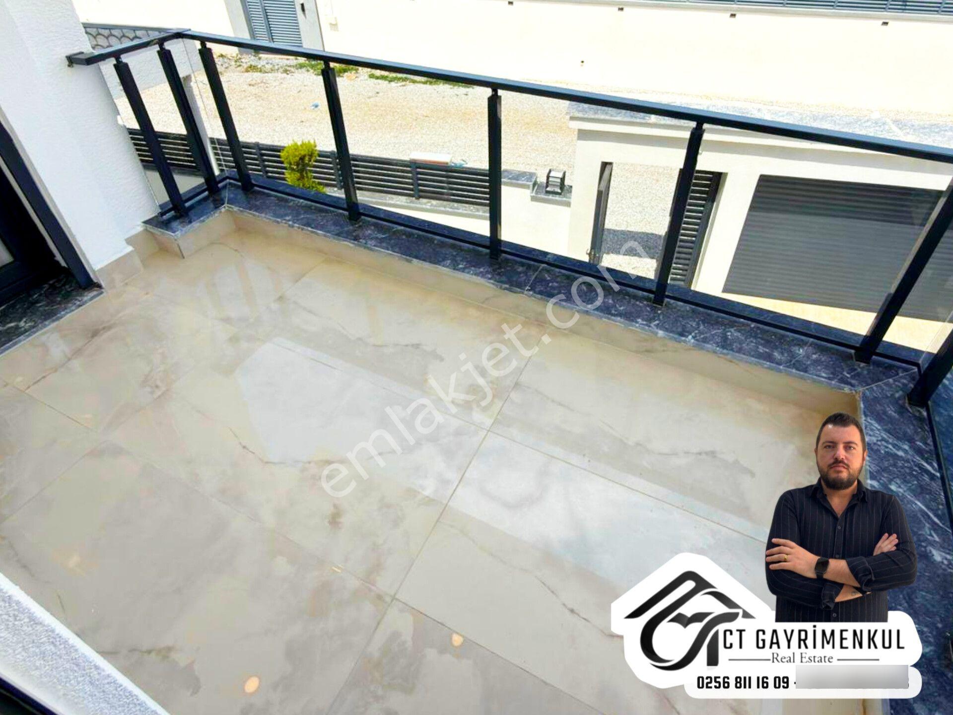 Didim'de Satılık 4+1 Tam Müstakil 300m2 Ayrı Mutfak Bahçeli Havuzlu Villa ! — fotoğraf 32